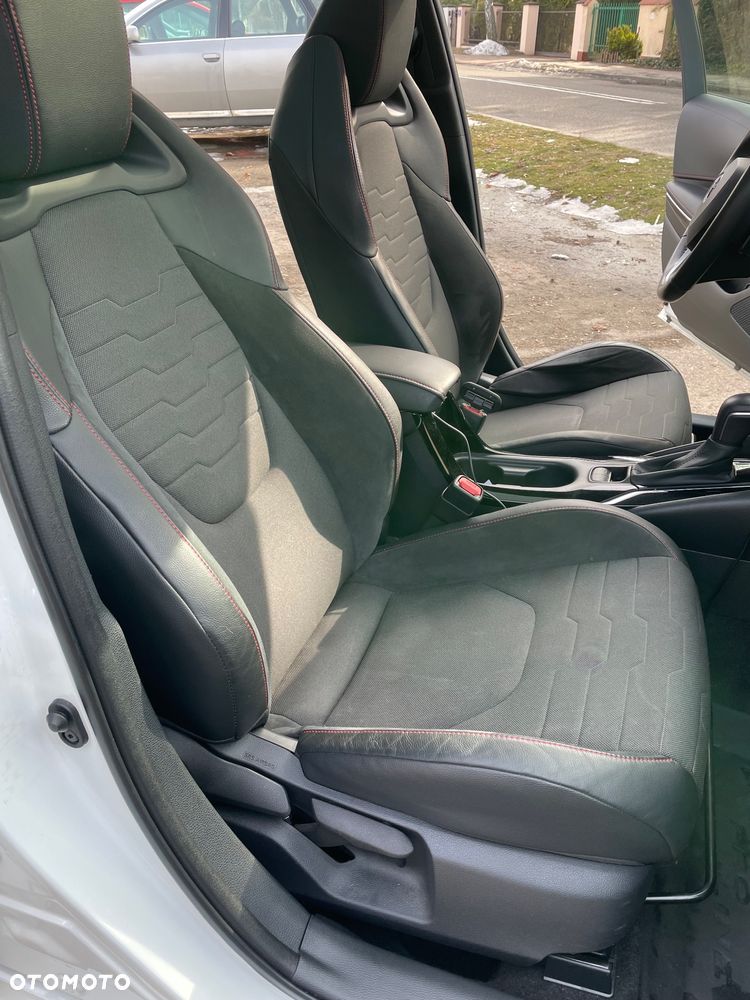 Toyota Corolla - 11