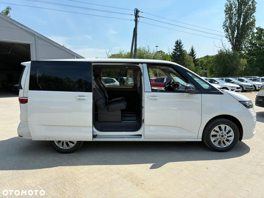 Volkswagen Multivan - 10