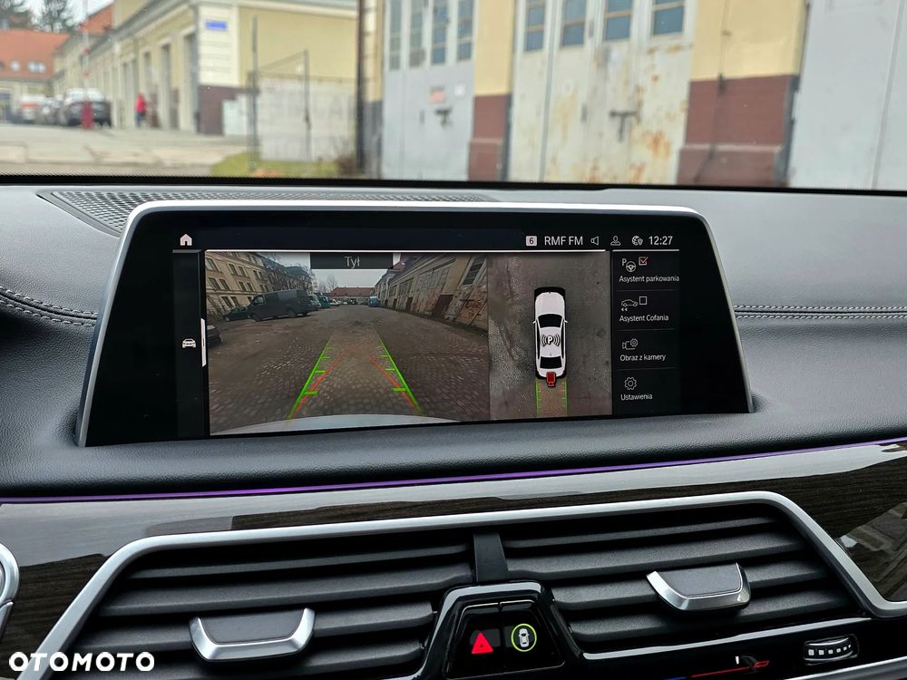 BMW Seria 7 740Li xDrive - 17