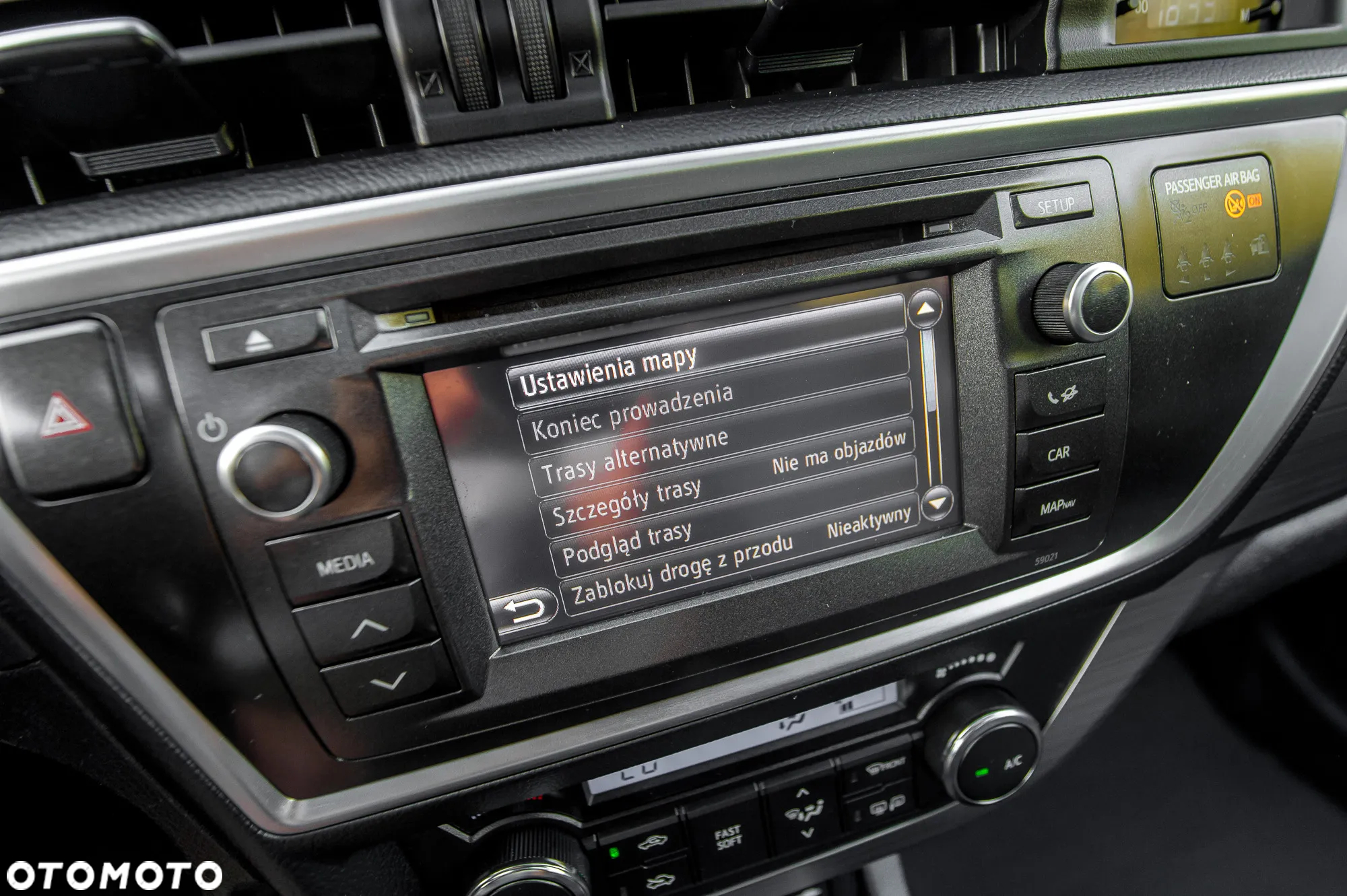 Toyota Auris - 25