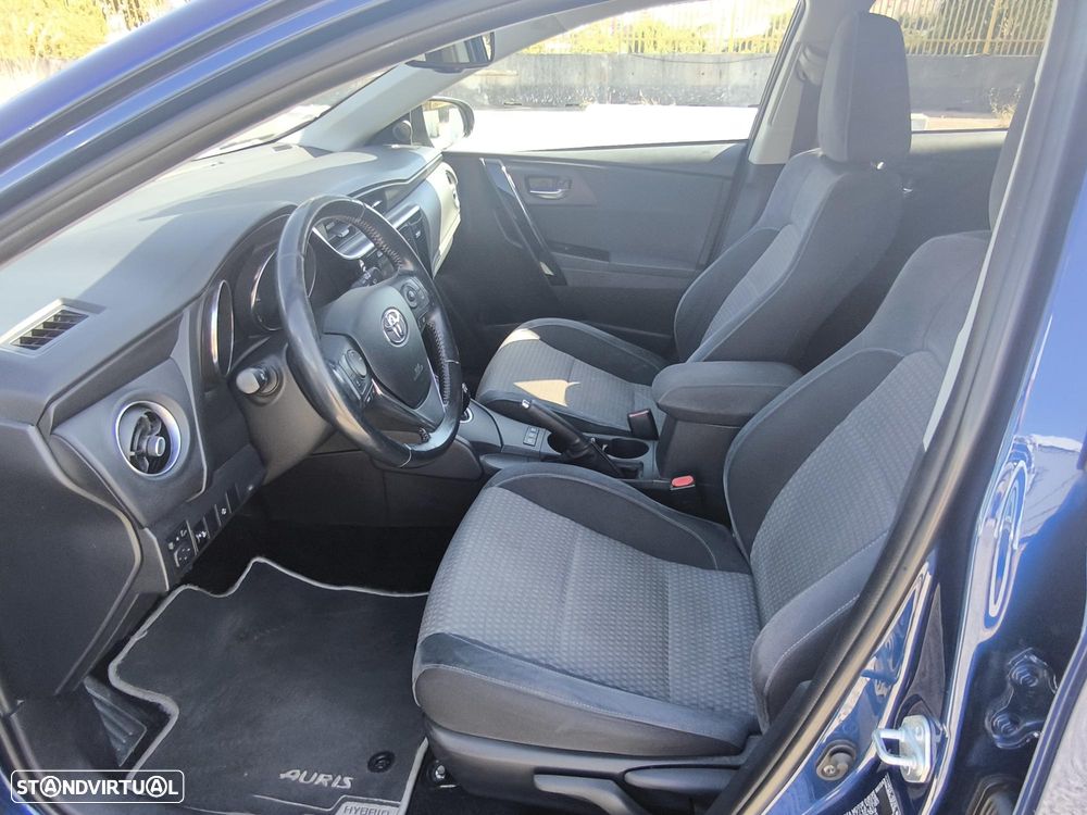 Toyota Auris 1.8 HSD Comfort +P.Sport+Navi - 9