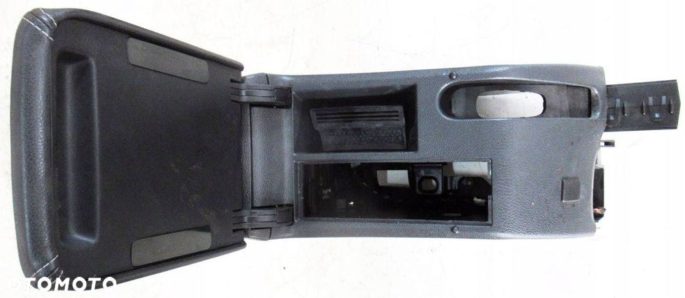 VW SCIROCCO III 1K8 LIFT R-LINE PODŁOKIETNIK TUNELU SKÓRA 1K5864251C - 3