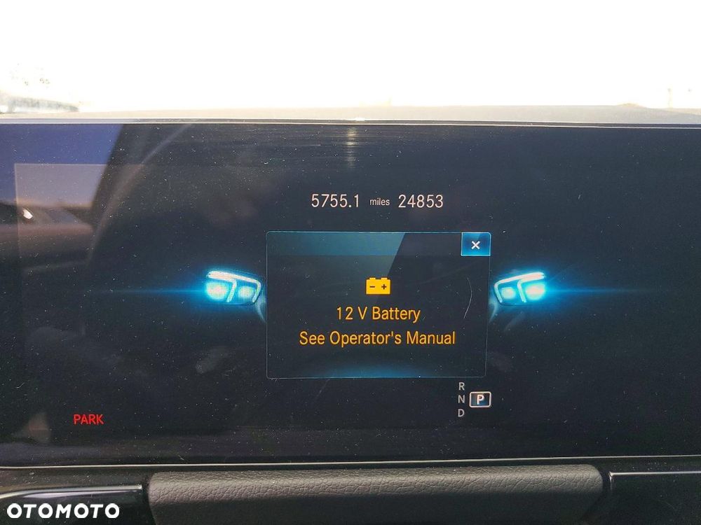 Mercedes-Benz GLA - 9