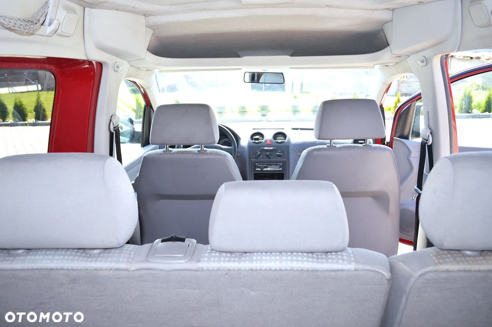 Volkswagen Caddy Maxi - 8