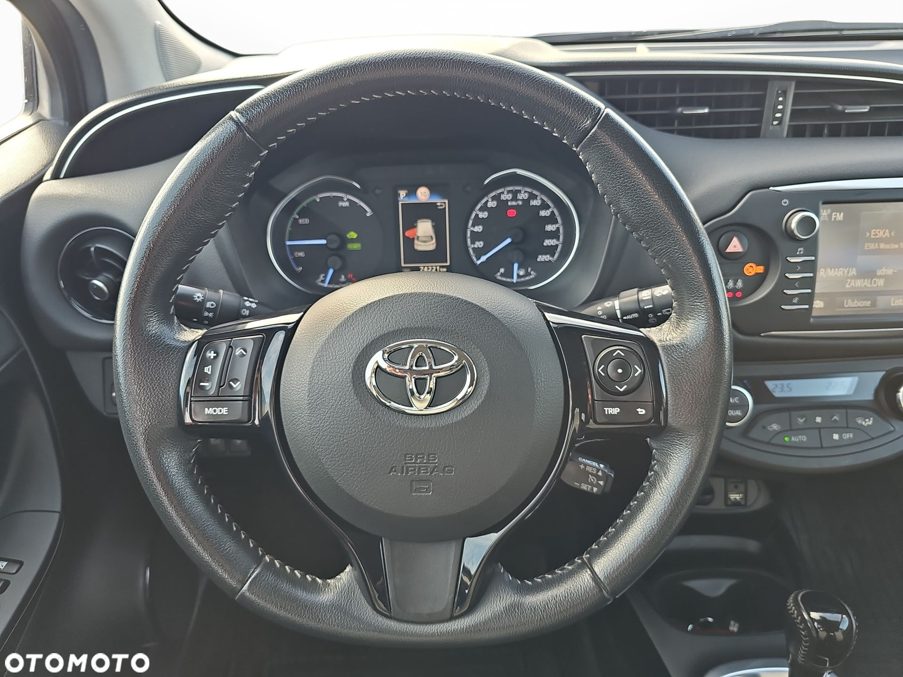 Toyota Yaris - 12