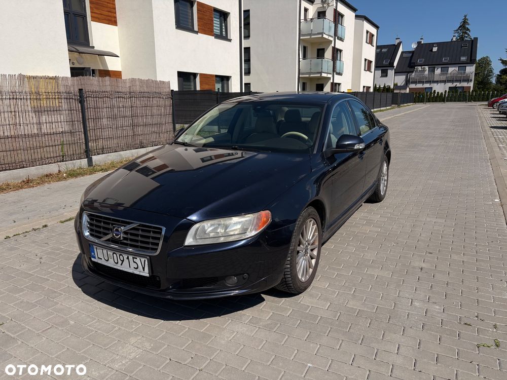 Volvo S80 2.5T Momentum - 1