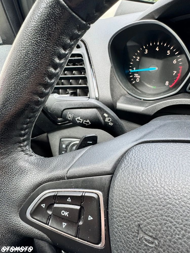 Ford Escape 2.0 EcoBoost AWD Titanium - 22