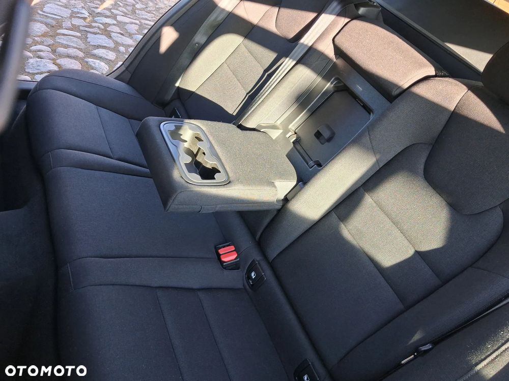 Volvo V60 B4 D Geartronic Momentum - 11