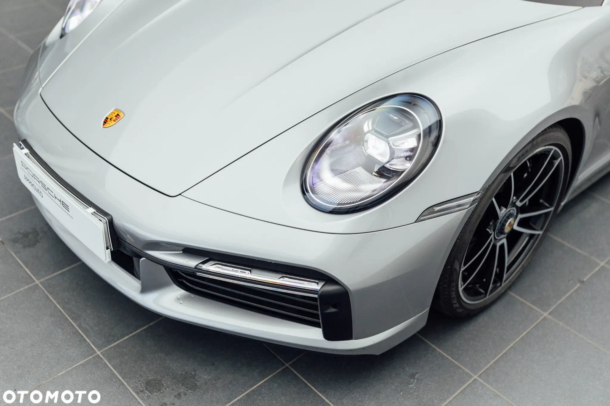 Porsche 911 Carrera Turbo Cabrio - 38