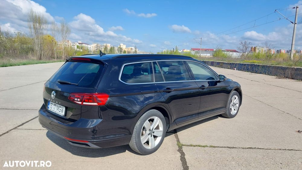 Volkswagen Passat 2.0 TDI SCR DSG Business - 3