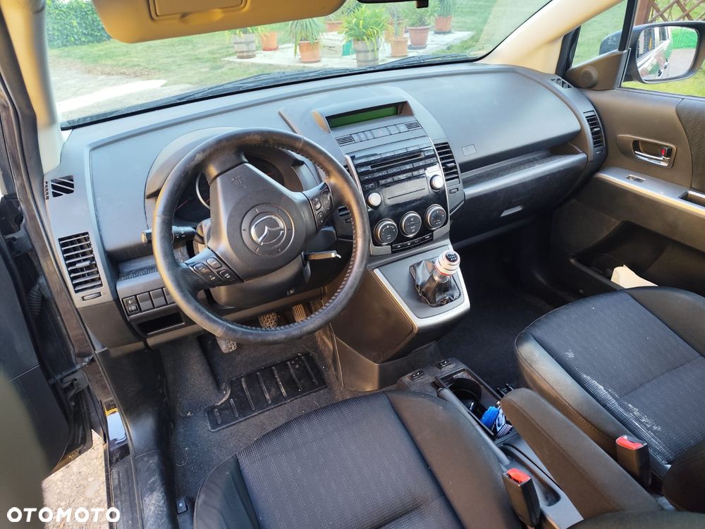 Mazda 5 - 6