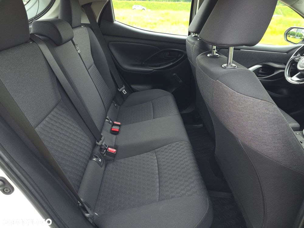 Toyota Yaris Hybrid 1.5 Comfort - 14