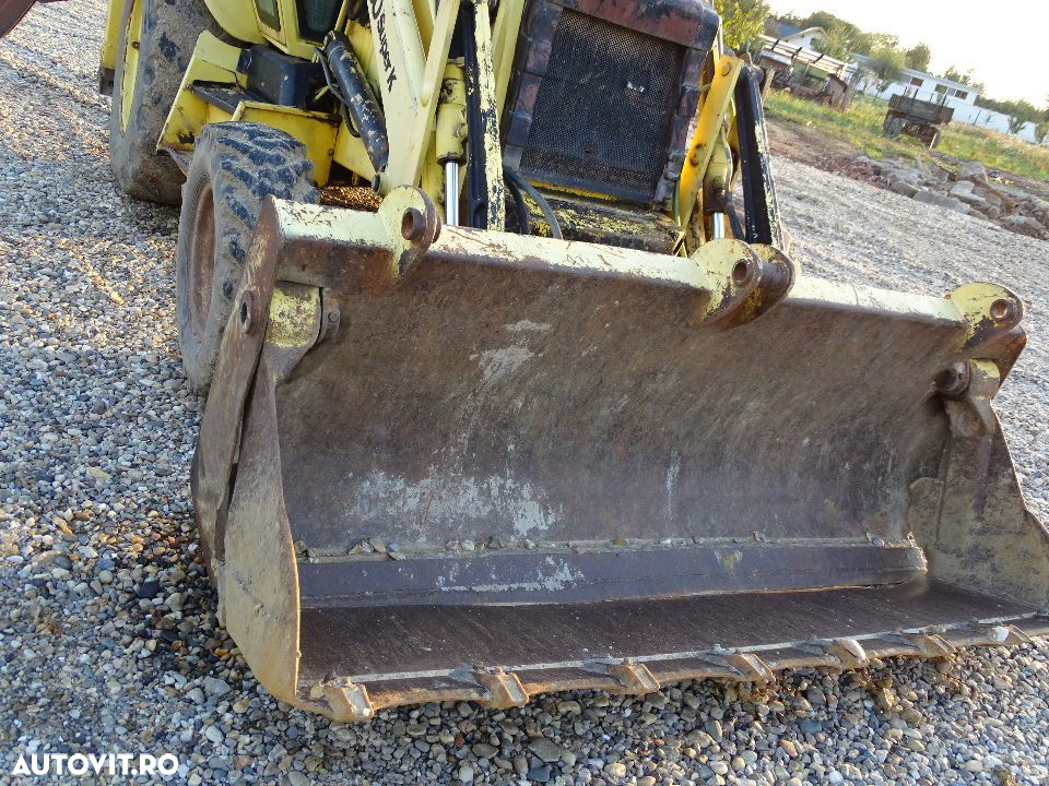 Buldoexcavator Case 580 SK,  din  95  piese - 7