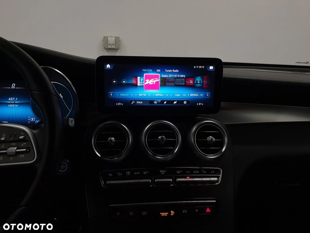 Mercedes-Benz GLC 300 d 4Matic 9G-TRONIC AMG Line Plus - 13