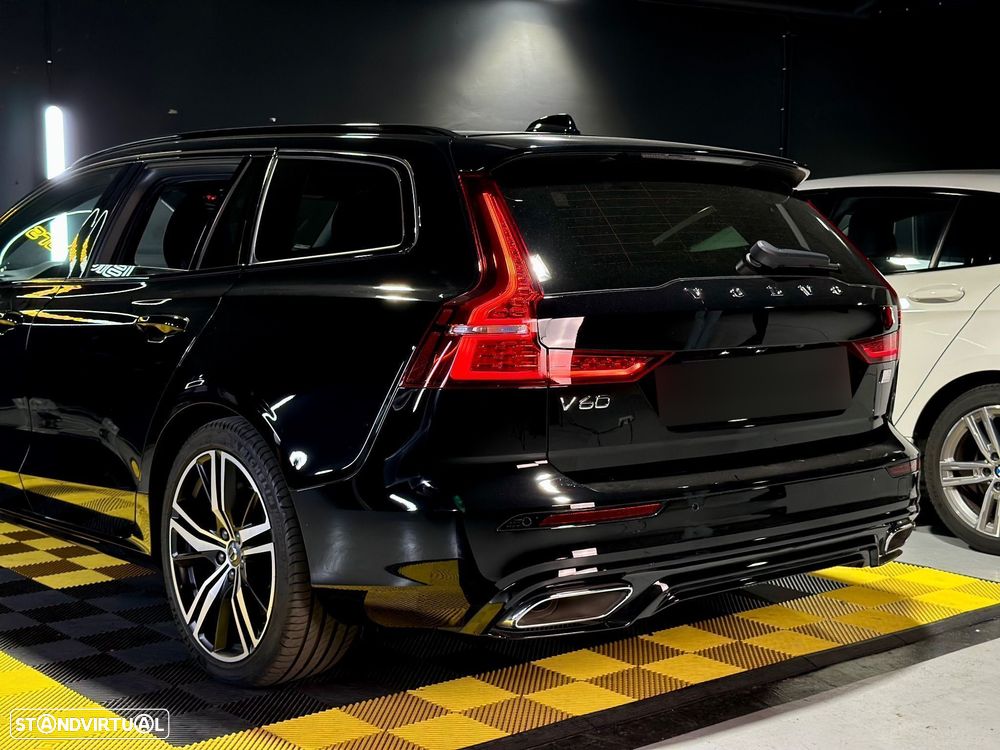Volvo V60 2.0 T6 AWD TE R-Design - 25