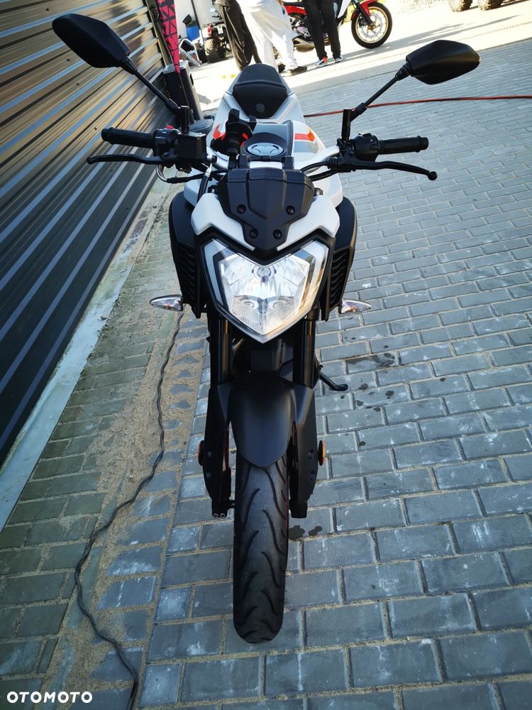 Yamaha MT - 24