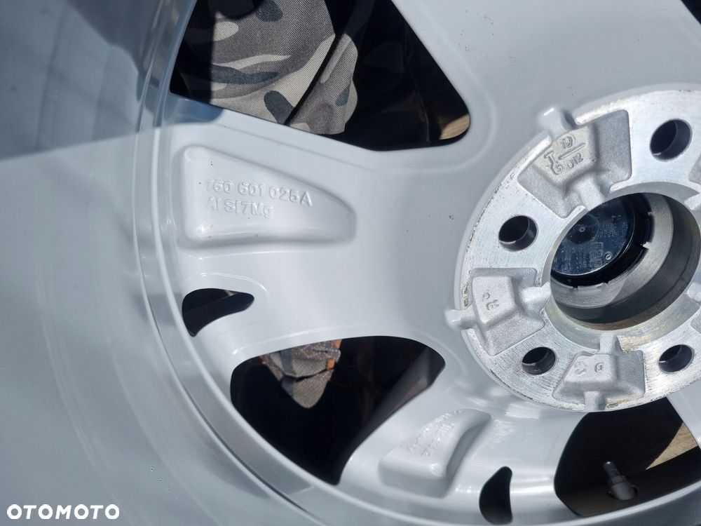 VW TOUAREQ III 760,AUDI Q7,A5,A4 ALLROAD alufelgi 8X18ET25 5X112,super stan - 8