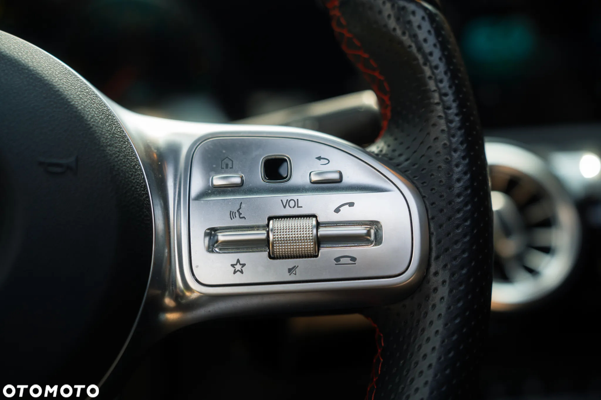 Mercedes-Benz Klasa A 250 e 8G-DCT AMG Line Advanced Plus - 24