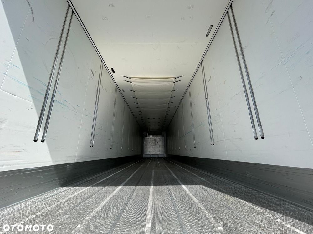 Schmitz Cargobull ThermoKing SLXi300; DOST; Uchwyty promowe, Paleciara - 16