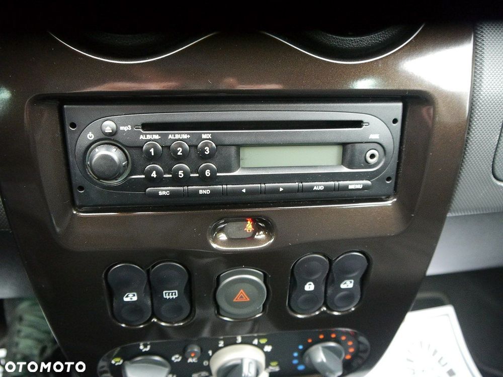 Dacia Duster 1.6 - 18