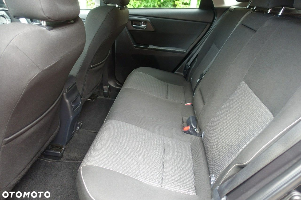 Toyota Auris - 9