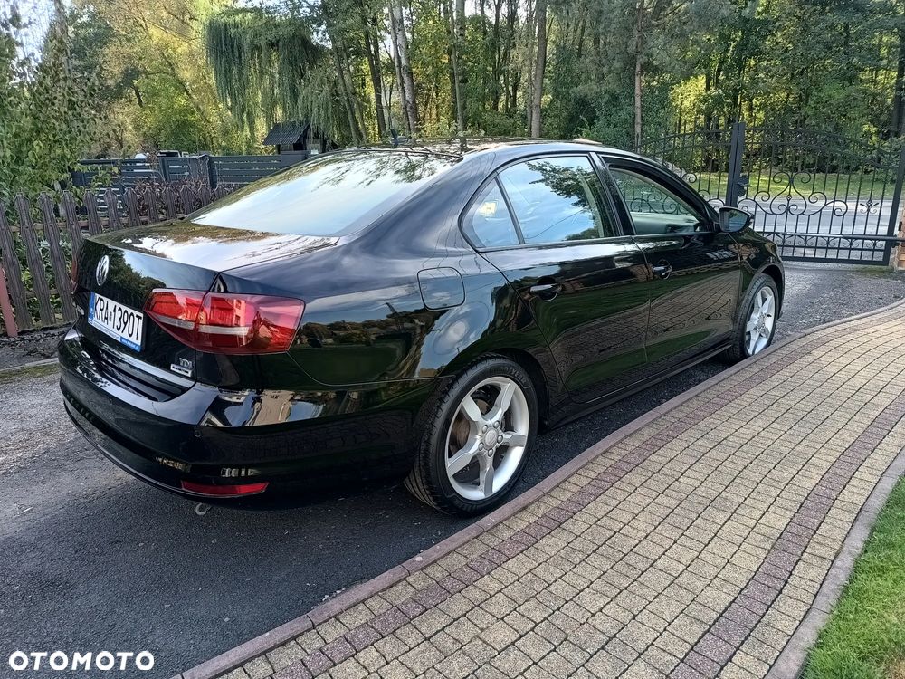 Volkswagen Jetta 2.0 TDI DPF BMT Comfortline - 4
