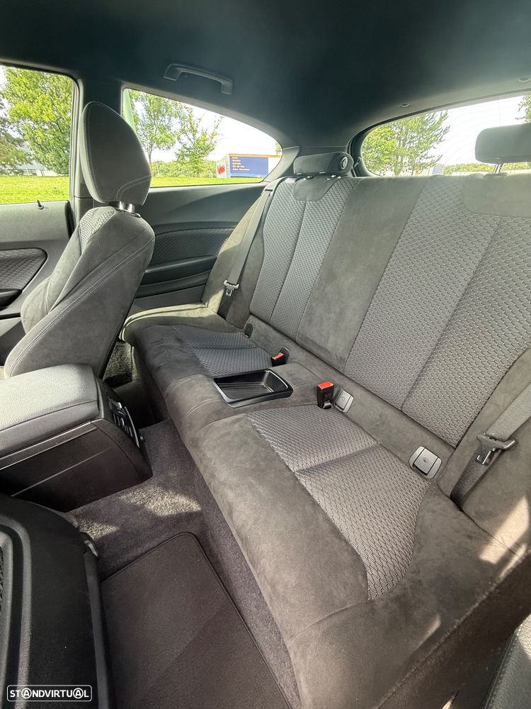 BMW 120 d xDrive Pack M - 12