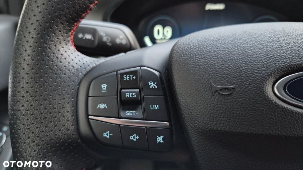 Ford Focus - 12