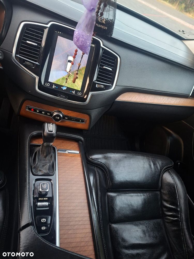 Volvo XC 90 - 18