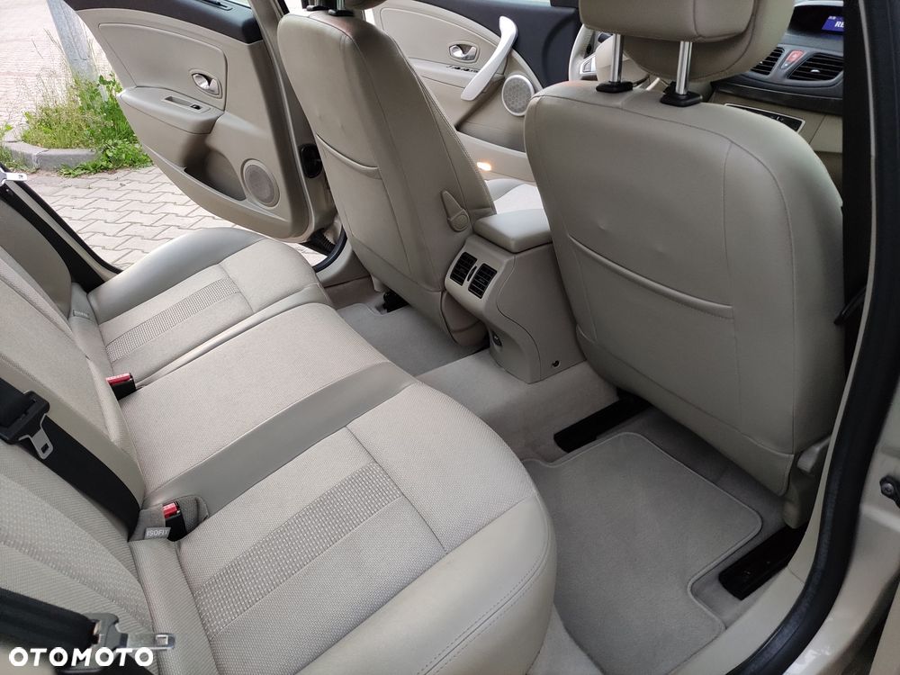 Renault Fluence 1.6 16V Privilege - 19