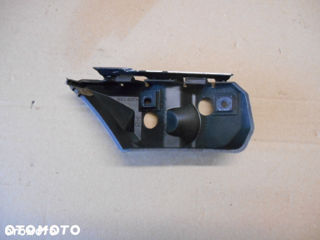 ŚLIZG ZDERZAKA PRAWY VOLVO S40 V50 30655875 2006r