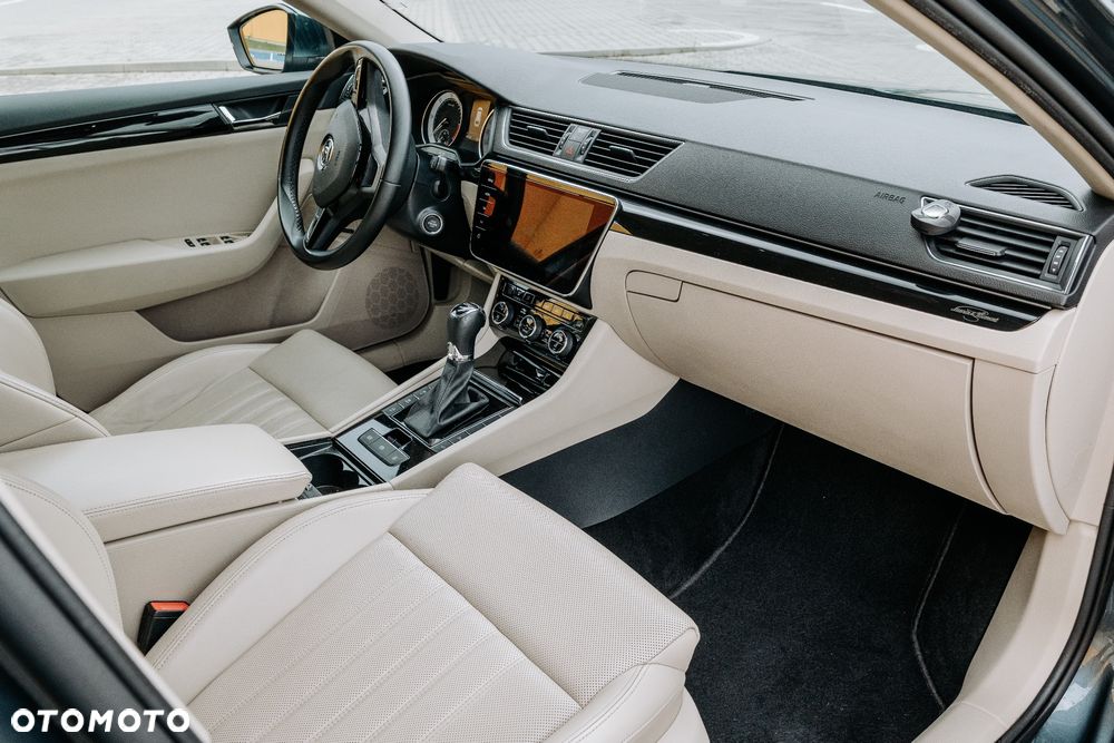 Skoda Superb 2.0 TDI SCR L&K DSG - 8