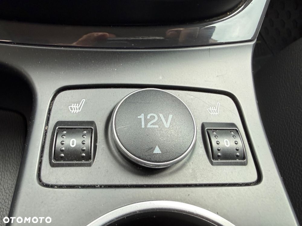 Ford Kuga 2.0 TDCi 2x4 Titanium - 17