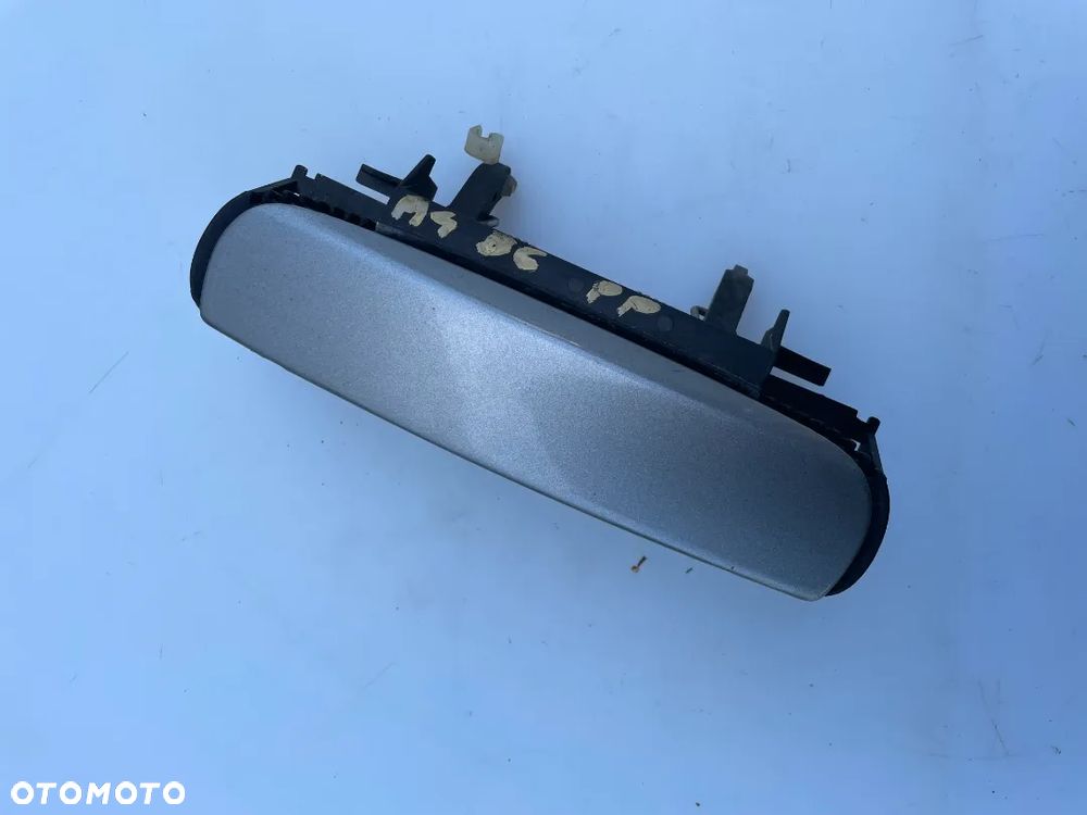 KLAMKA PRAWY PRZÓD AUDI A4 B6 LY7Q 4B0839885 8E0839239 - 4