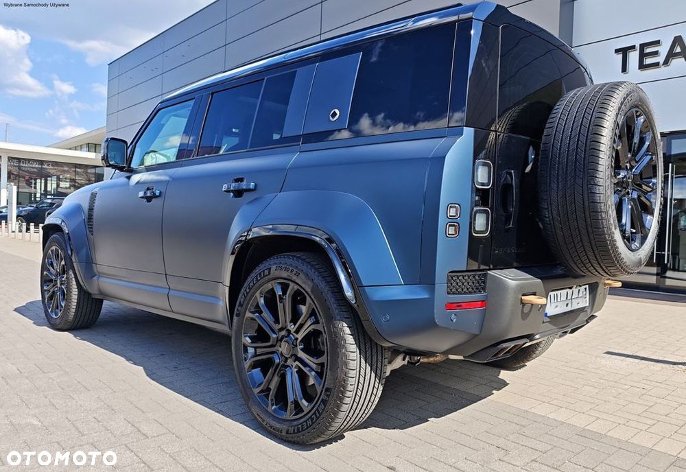 Land Rover Defender - 13