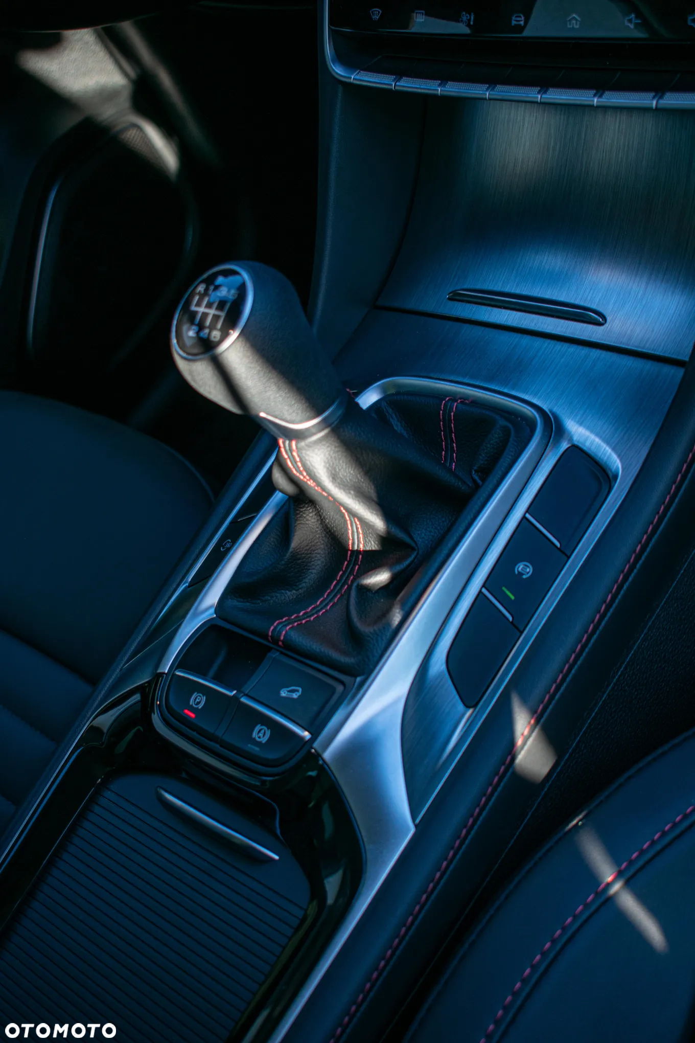 MG HS 1.5 T-GDI Exclusive - 16