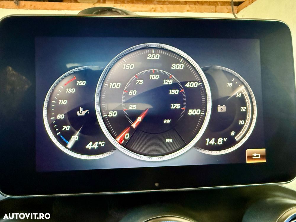 Mercedes-Benz GLC 220 d 4MATIC - 28
