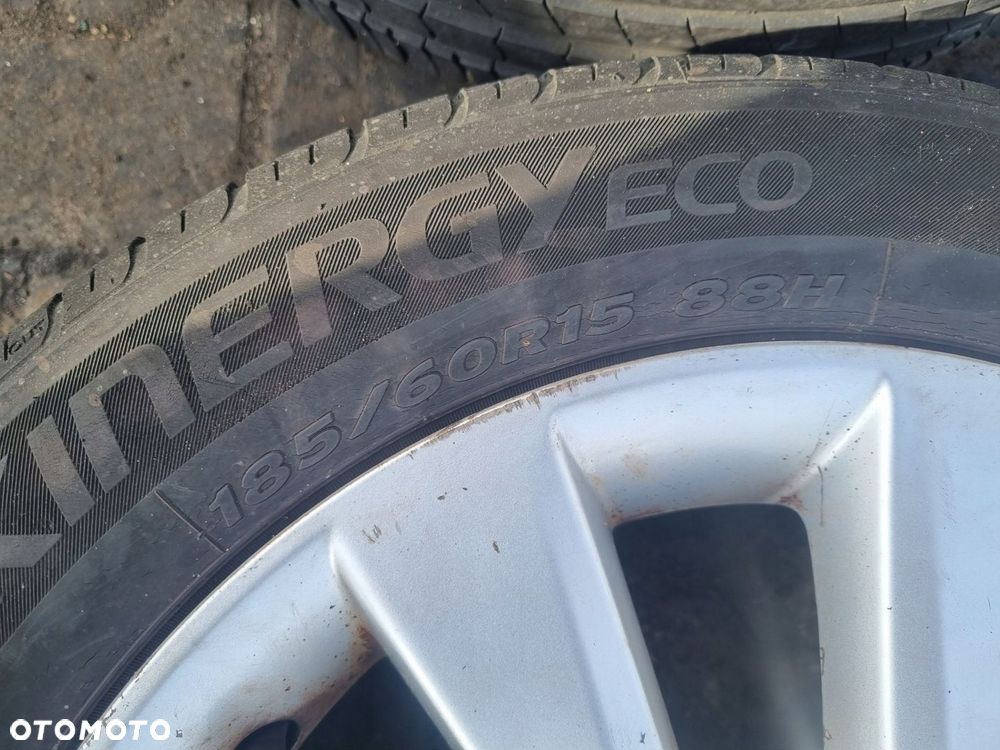 Koła Felgi aluminiowe Hyundai I20 I Lift 15" cali 185/60R15 - 2