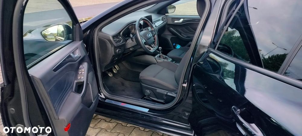 Ford Focus 1.5 EcoBoost ST-Line - 6