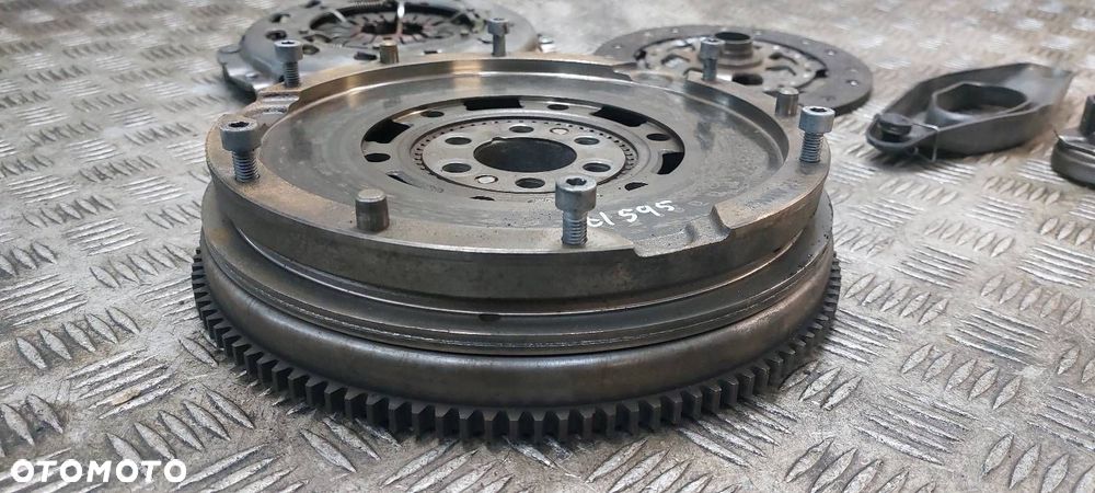 KOŁO DWUMASOWE + TARCZA + DOCISK + ŁOŻYSKO OPOROWE BMW E46 318i BMW N46 - 8