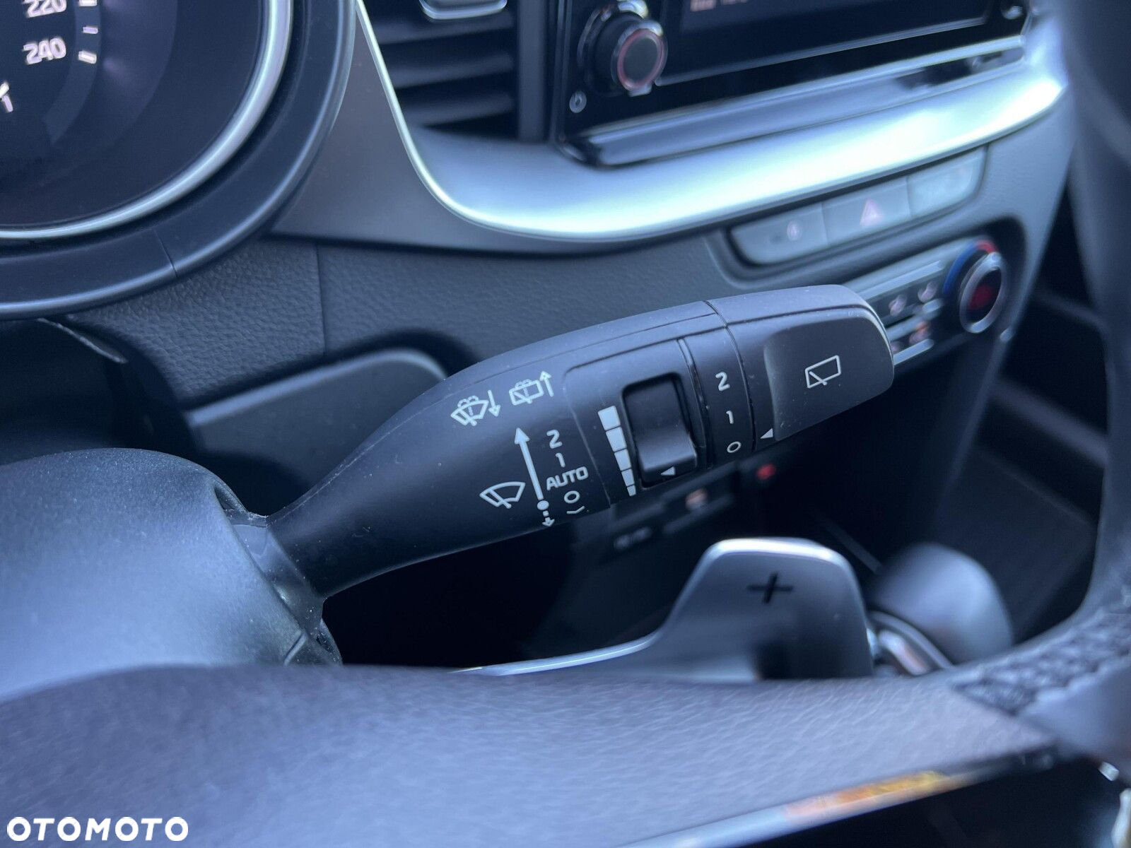 Kia XCeed - 12
