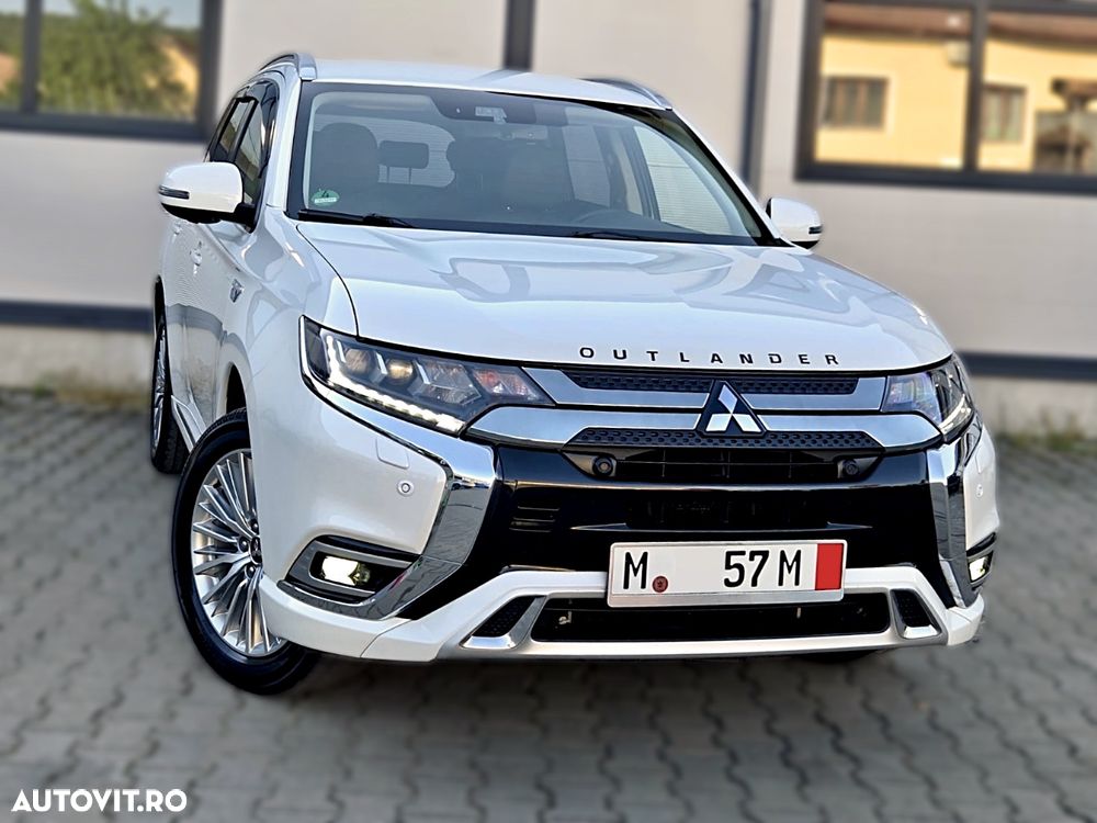 Mitsubishi Outlander - 35
