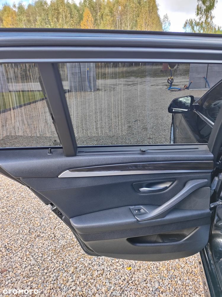 BMW Seria 5 530d xDrive Luxury Line - 20