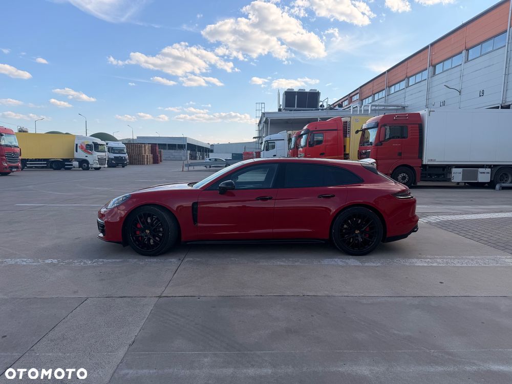 Porsche Panamera GTS GPF - 4