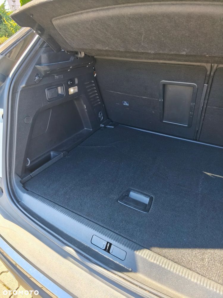 Peugeot 3008 1.2 PureTech Active S&S EAT6 - 33