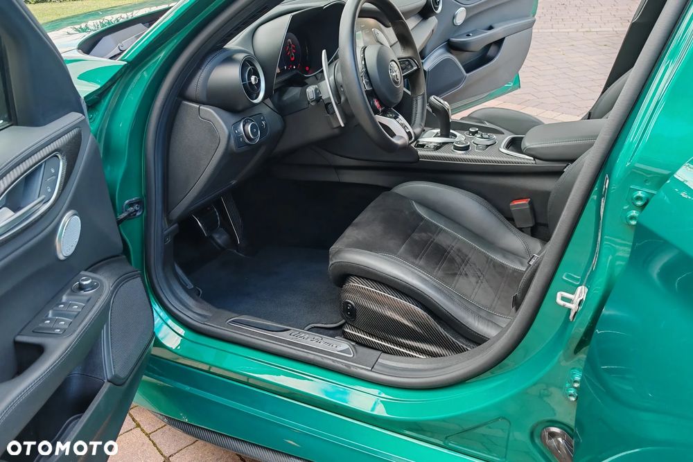 Alfa Romeo Giulia 2.9 Bi Turbo V6 Quadrifoglio - 14