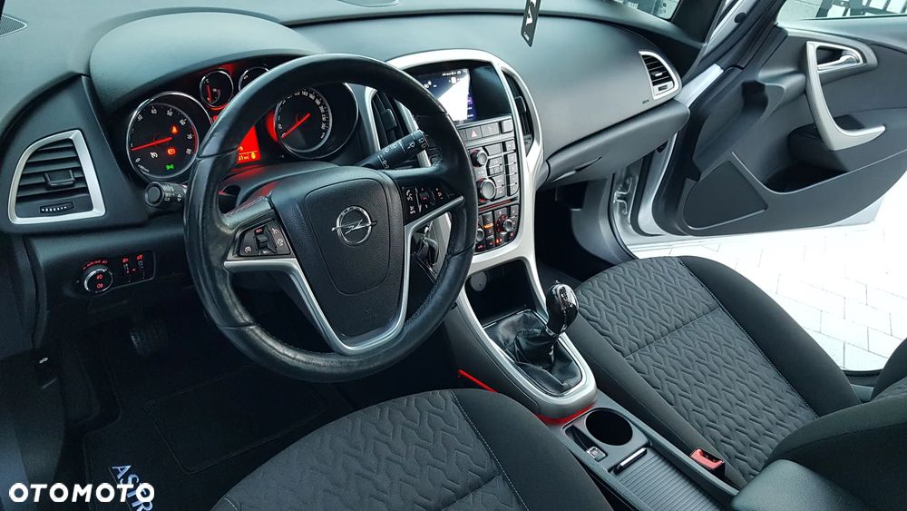 Opel Astra 1.4 T Edition 150 - 21