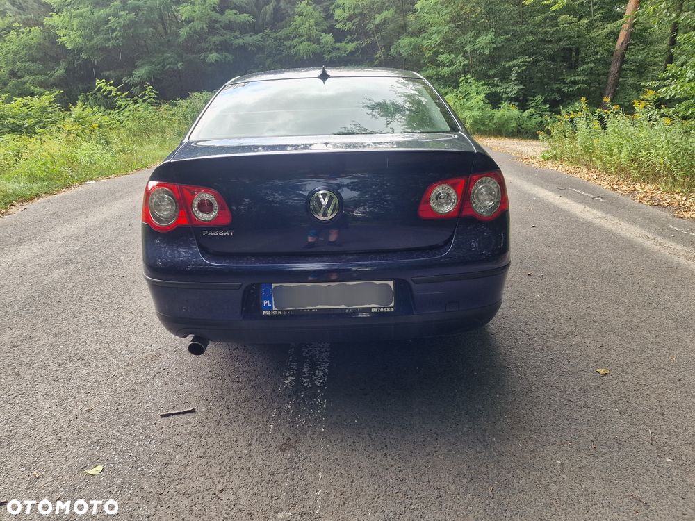 Volkswagen Passat - 3