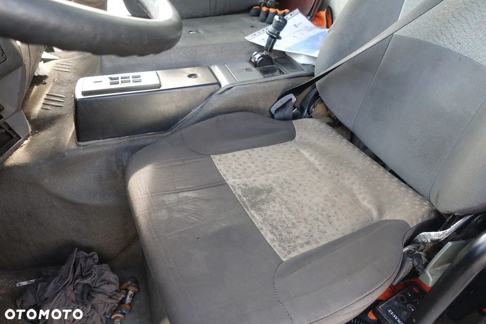 Renault PREMIUM 320 DCI - 8