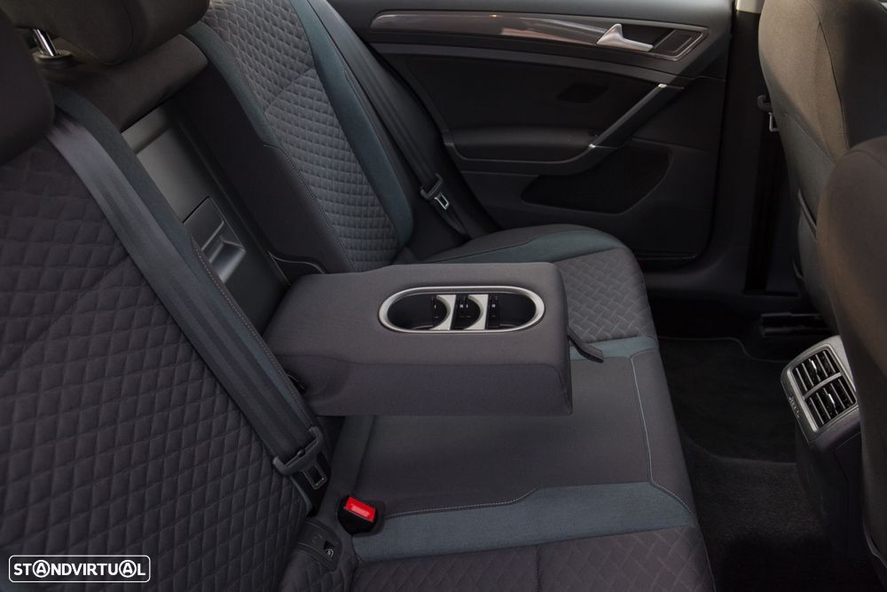 VW Golf Variant 1.0 TSI OPF IQ.DRIVE - 34